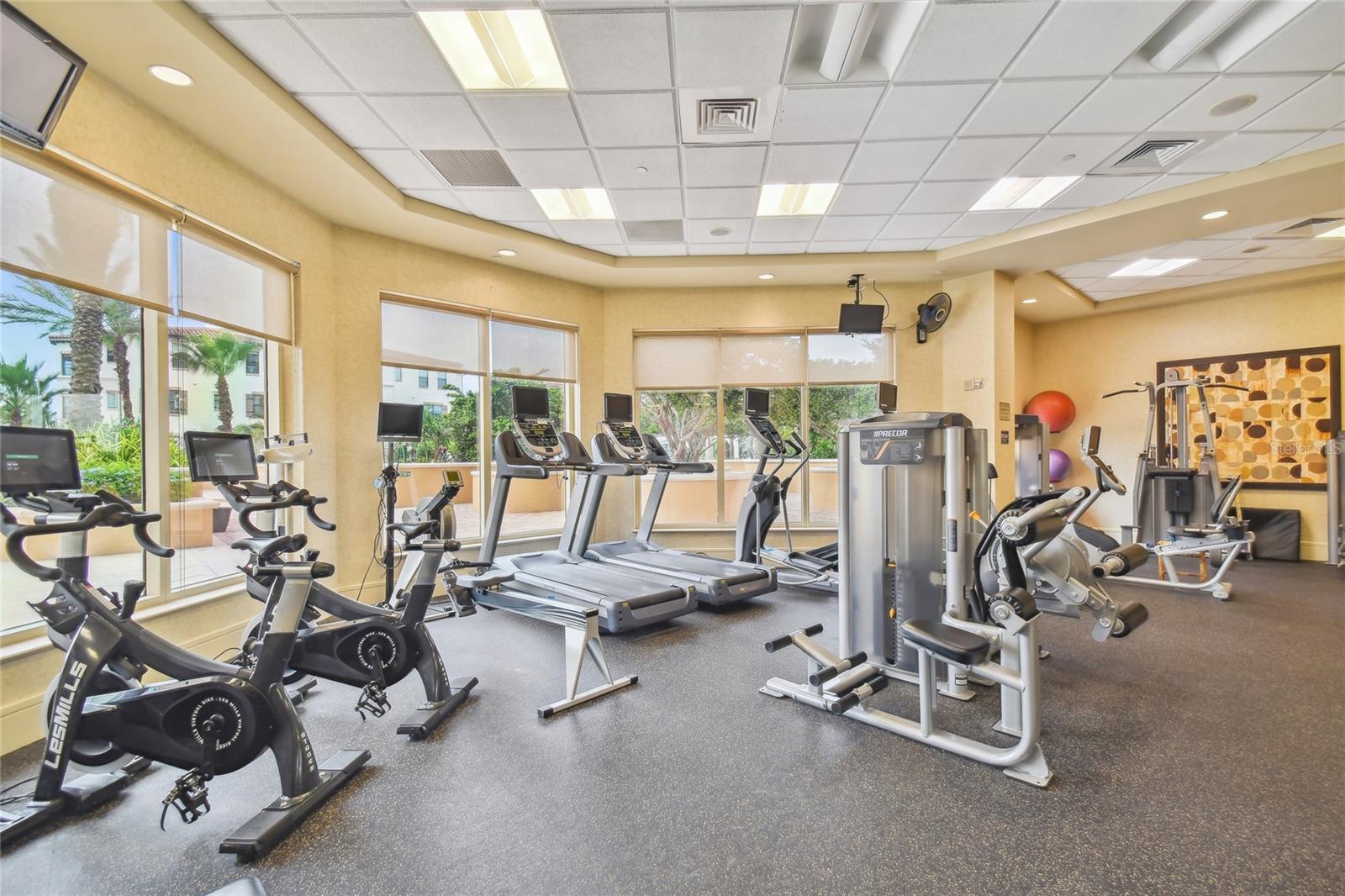 CASTILLO AT WESTSHORE YACHT CL - Residential