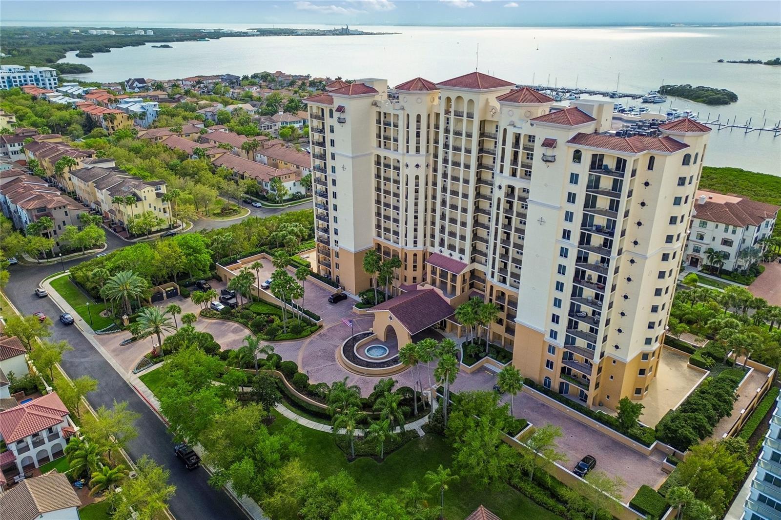 CASTILLO AT WESTSHORE YACHT CL - Residential