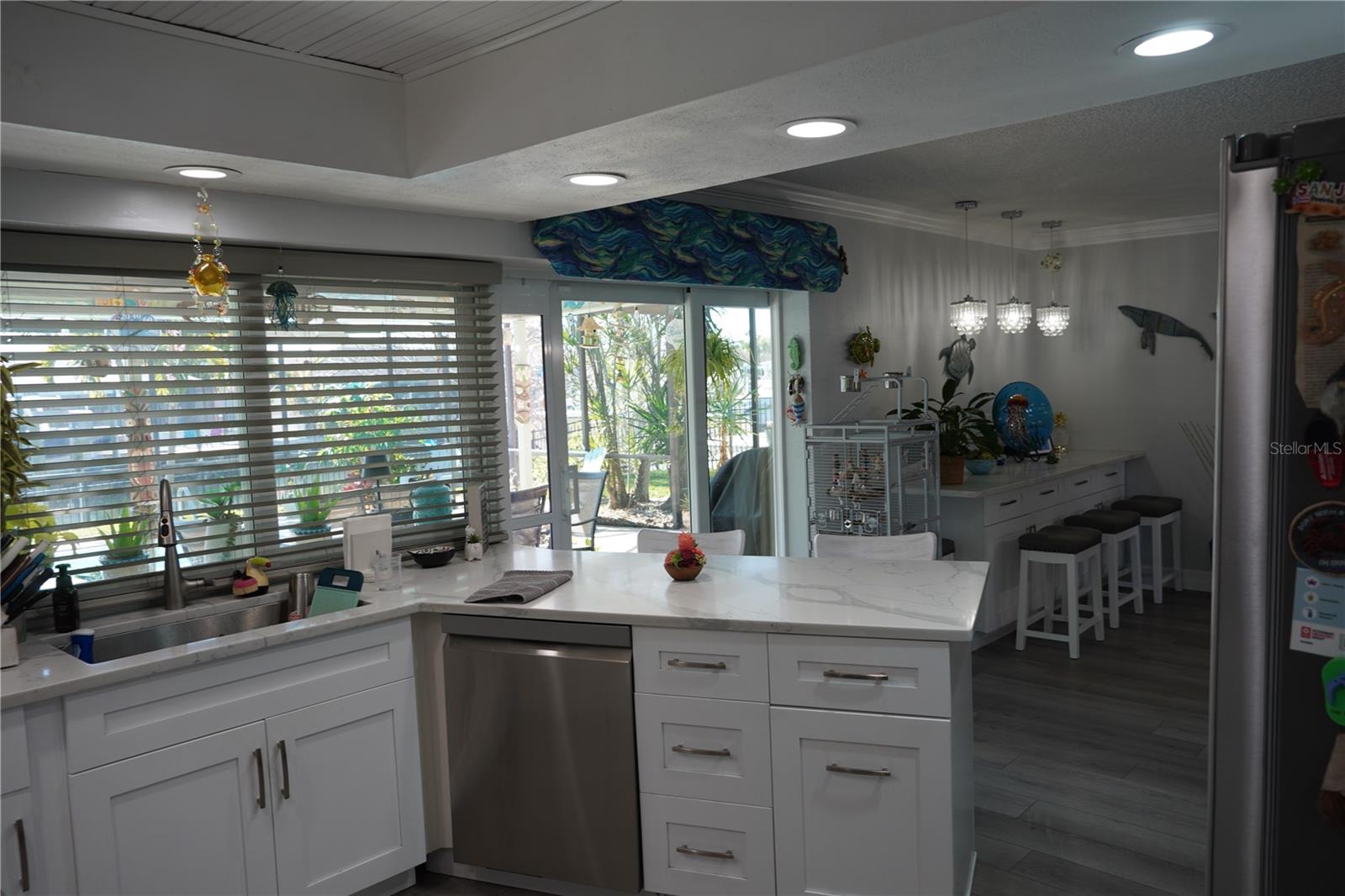 APOLLO BEACH UNIT 08 A RESUBDI - Residential