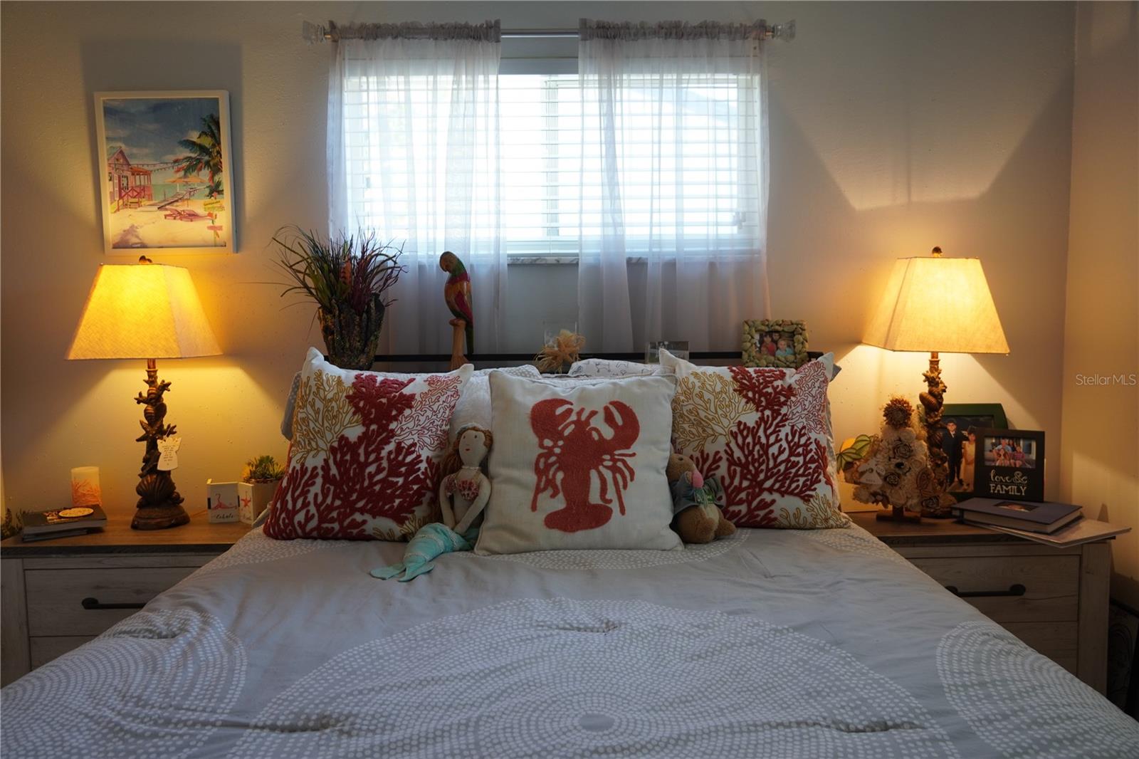 APOLLO BEACH UNIT 08 A RESUBDI - Residential