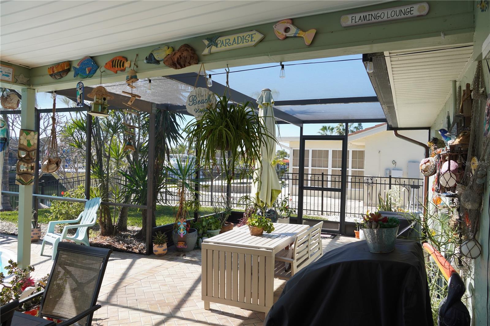 APOLLO BEACH UNIT 08 A RESUBDI - Residential