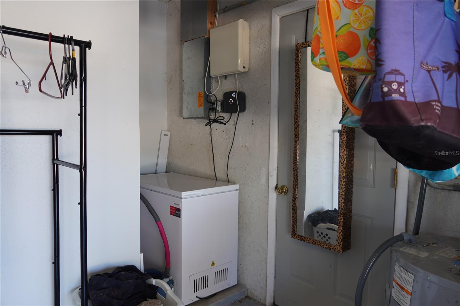 APOLLO BEACH UNIT 08 A RESUBDI - Residential