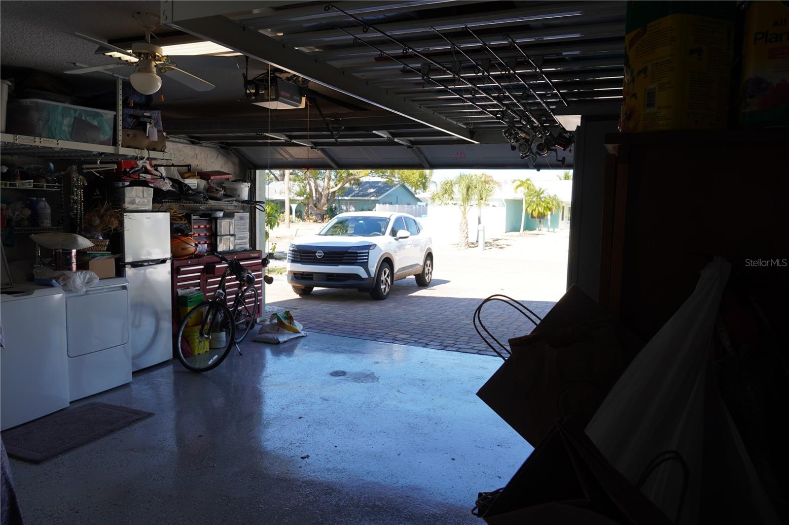 APOLLO BEACH UNIT 08 A RESUBDI - Residential