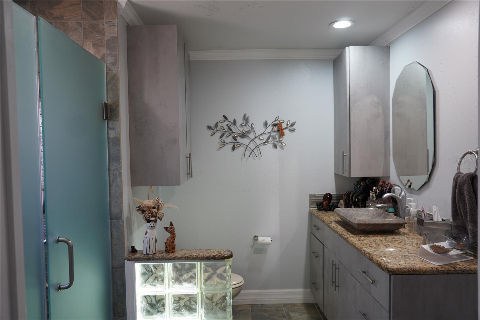 APOLLO BEACH UNIT 08 A RESUBDI - Residential