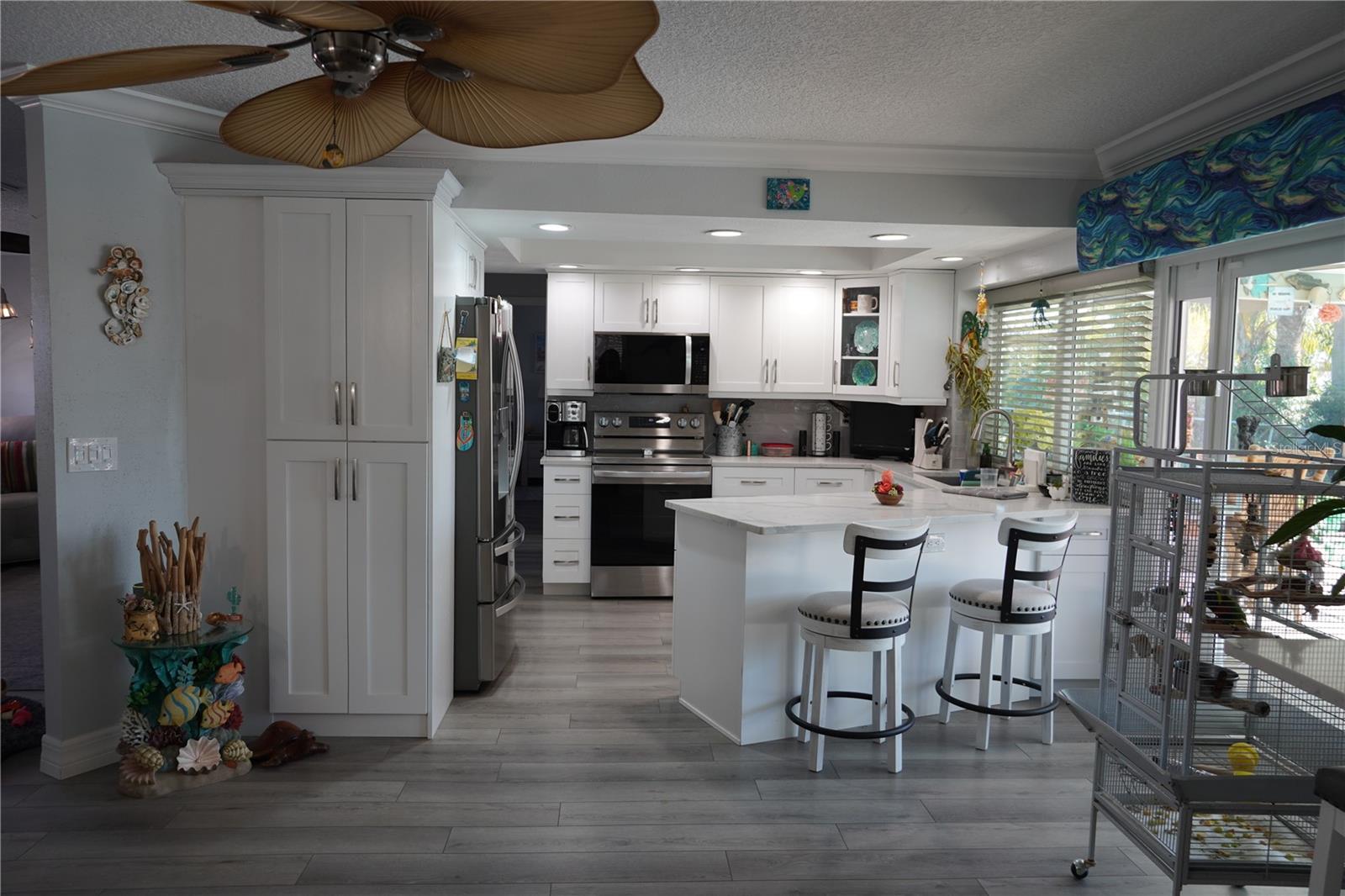 APOLLO BEACH UNIT 08 A RESUBDI - Residential