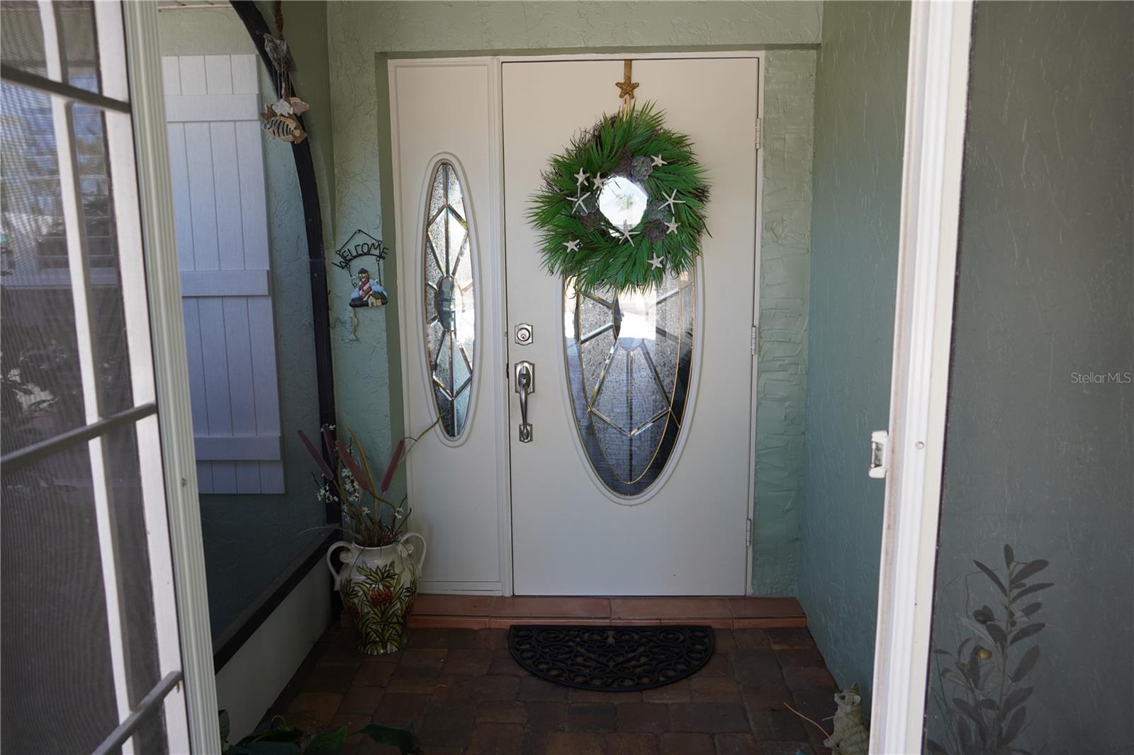 APOLLO BEACH UNIT 08 A RESUBDI - Residential