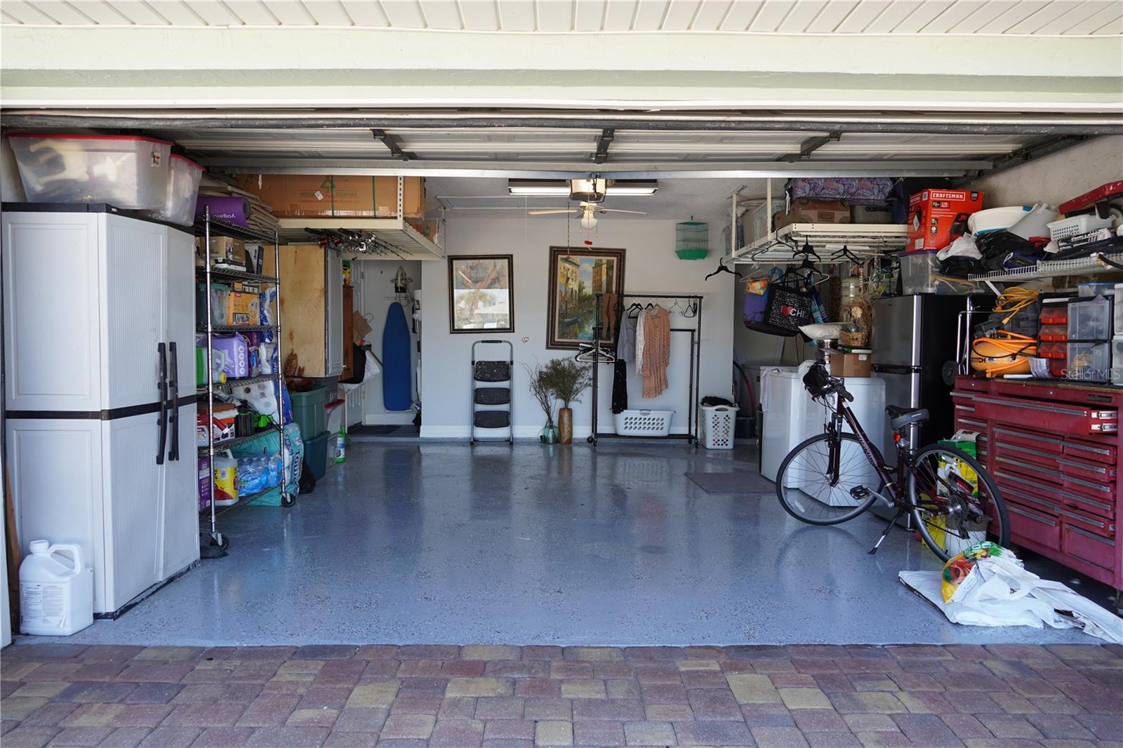 APOLLO BEACH UNIT 08 A RESUBDI - Residential