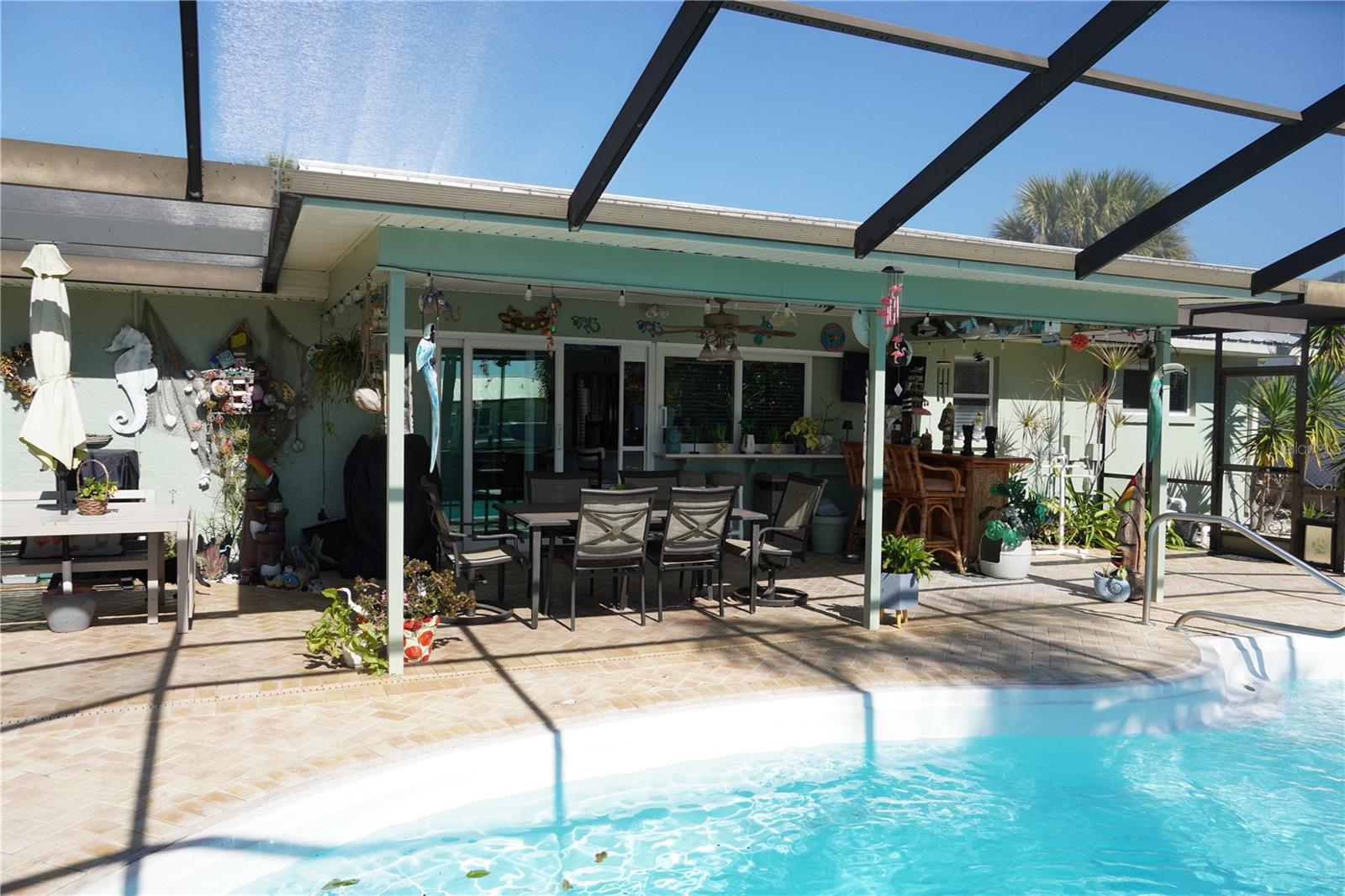 APOLLO BEACH UNIT 08 A RESUBDI - Residential