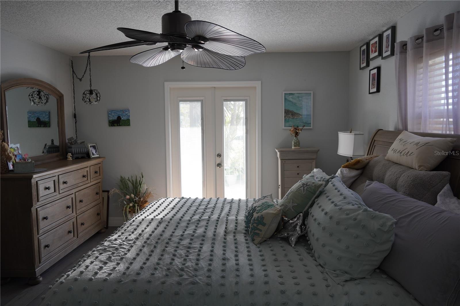 APOLLO BEACH UNIT 08 A RESUBDI - Residential