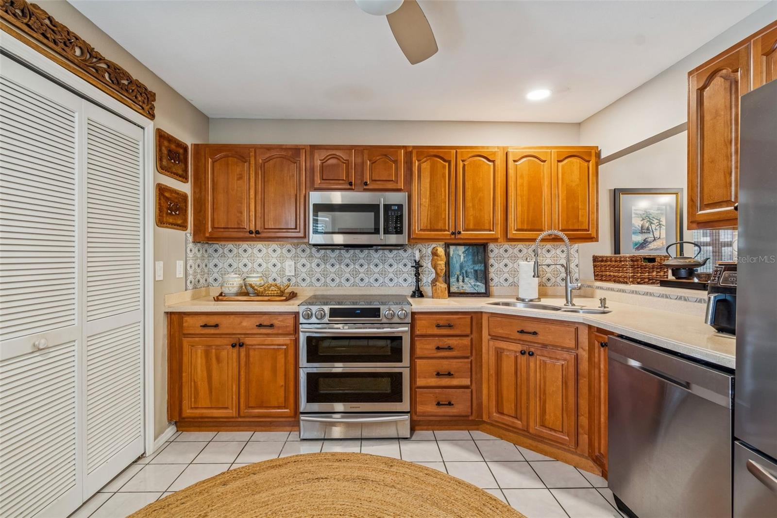 FAIRCREST CONDOMINIUM - Residential