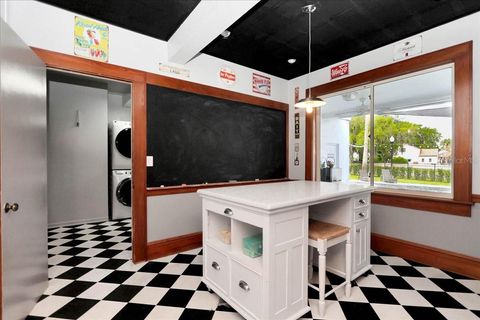 Tiny photo for 405 Lakeshore Drive, Leesburg, FL 34748 (MLS # OM721071)