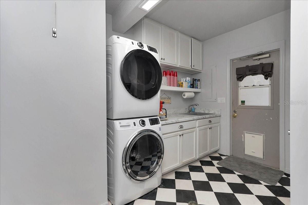 LEESBURG PALMORA PARK - Residential