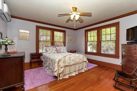 Tiny photo for 405 Lakeshore Drive, Leesburg, FL 34748 (MLS # OM721071)
