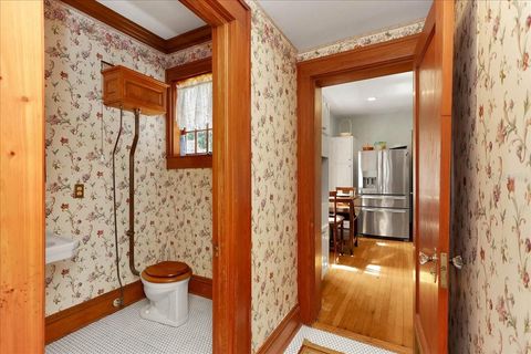 Tiny photo for 405 Lakeshore Drive, Leesburg, FL 34748 (MLS # OM721071)