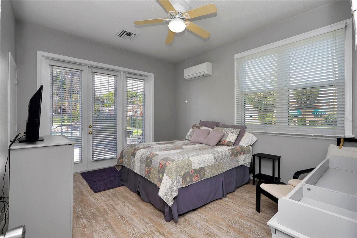 LEESBURG PALMORA PARK - Residential