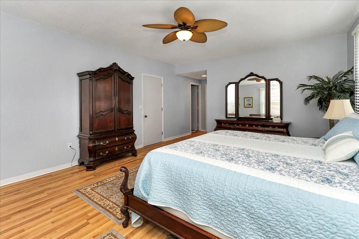 LEESBURG PALMORA PARK - Residential