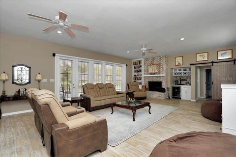 Tiny photo for 405 Lakeshore Drive, Leesburg, FL 34748 (MLS # OM721071)