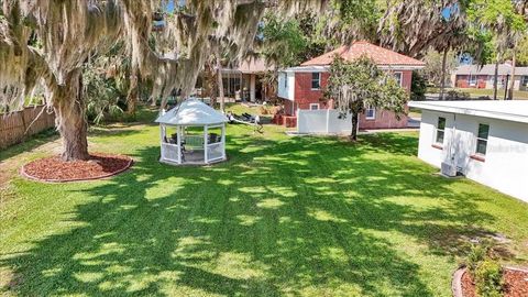 Tiny photo for 405 Lakeshore Drive, Leesburg, FL 34748 (MLS # OM721071)