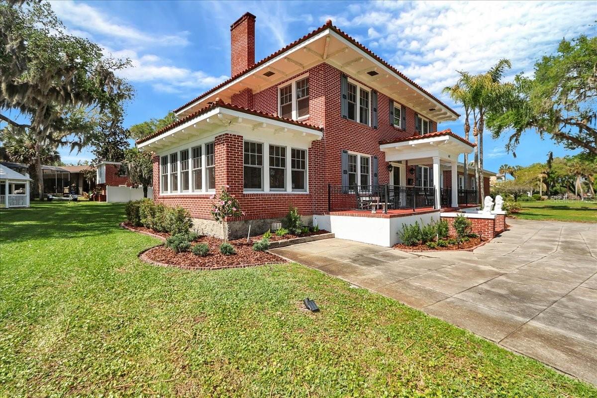 LEESBURG PALMORA PARK - Residential