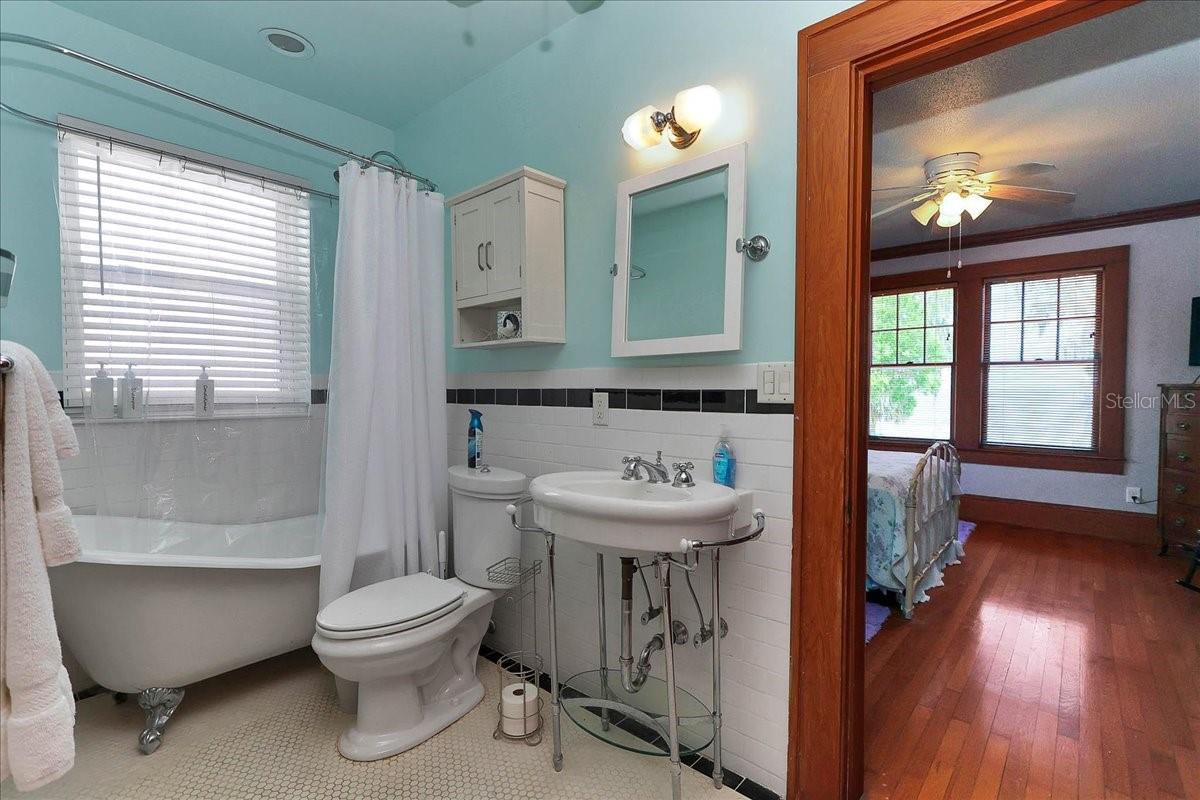 LEESBURG PALMORA PARK - Residential