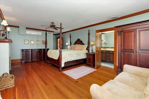 Tiny photo for 405 Lakeshore Drive, Leesburg, FL 34748 (MLS # OM721071)