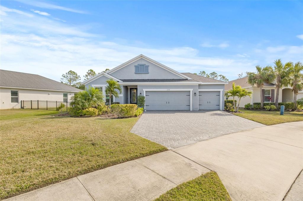 Photo of 12556 Ryegrass Loop, Parrish, FL 34219 (MLS # A4681981)