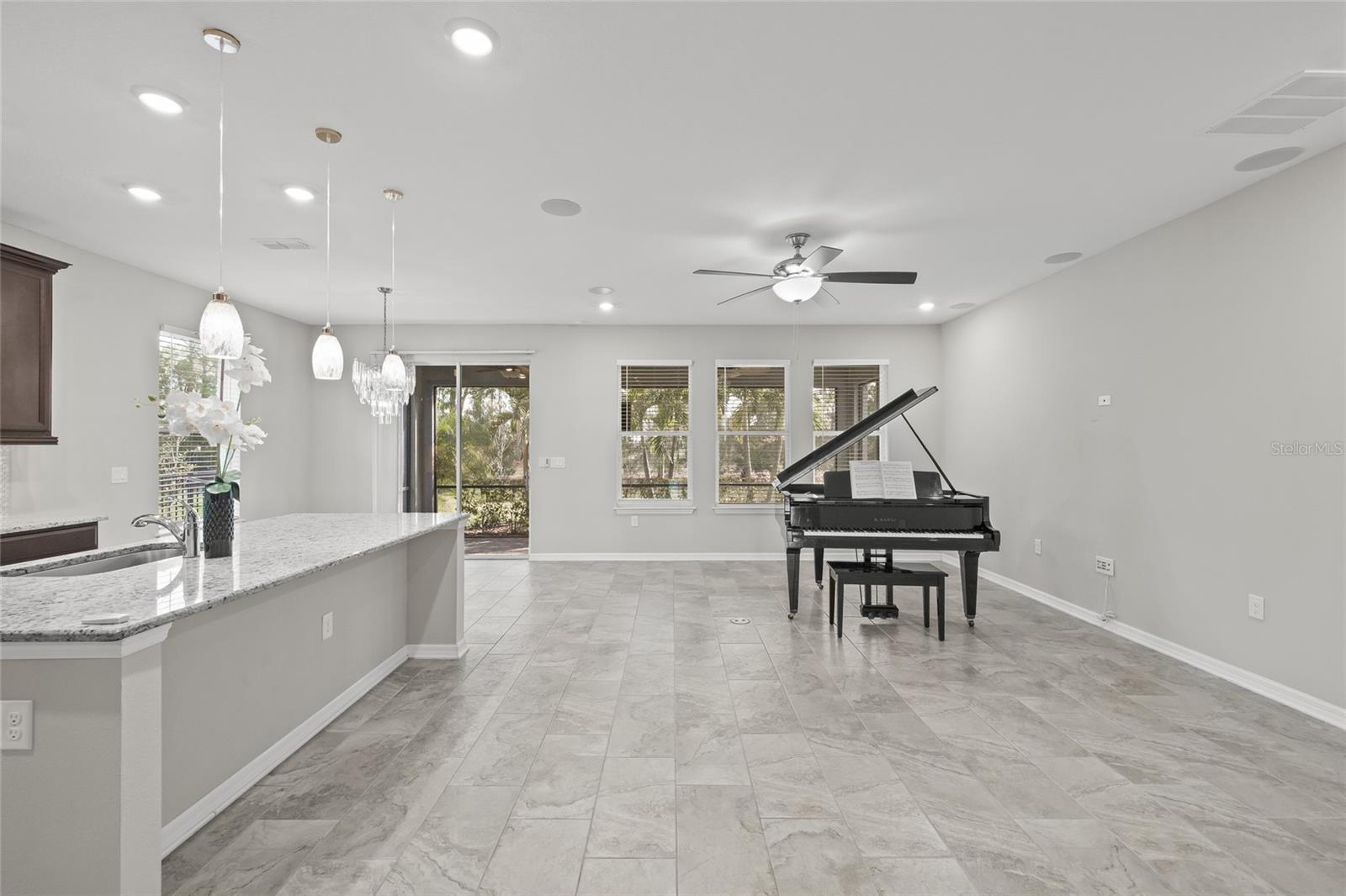 CROSSCREEK PH IA - Residential Lease