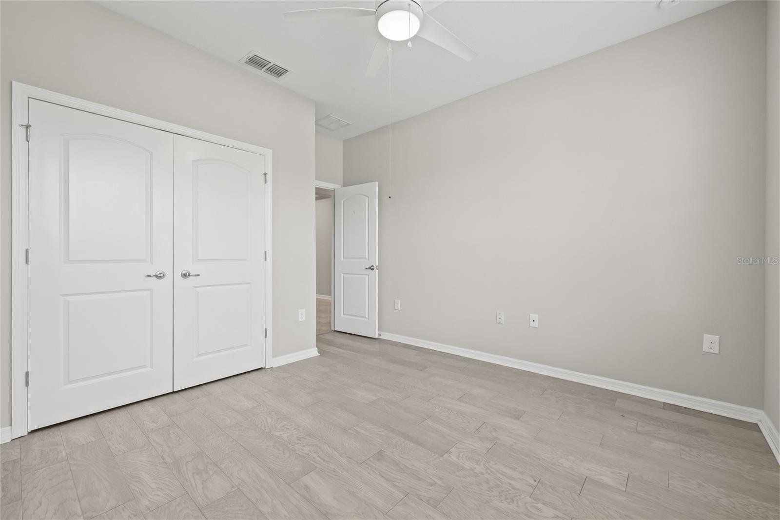 CROSSCREEK PH IA - Residential Lease