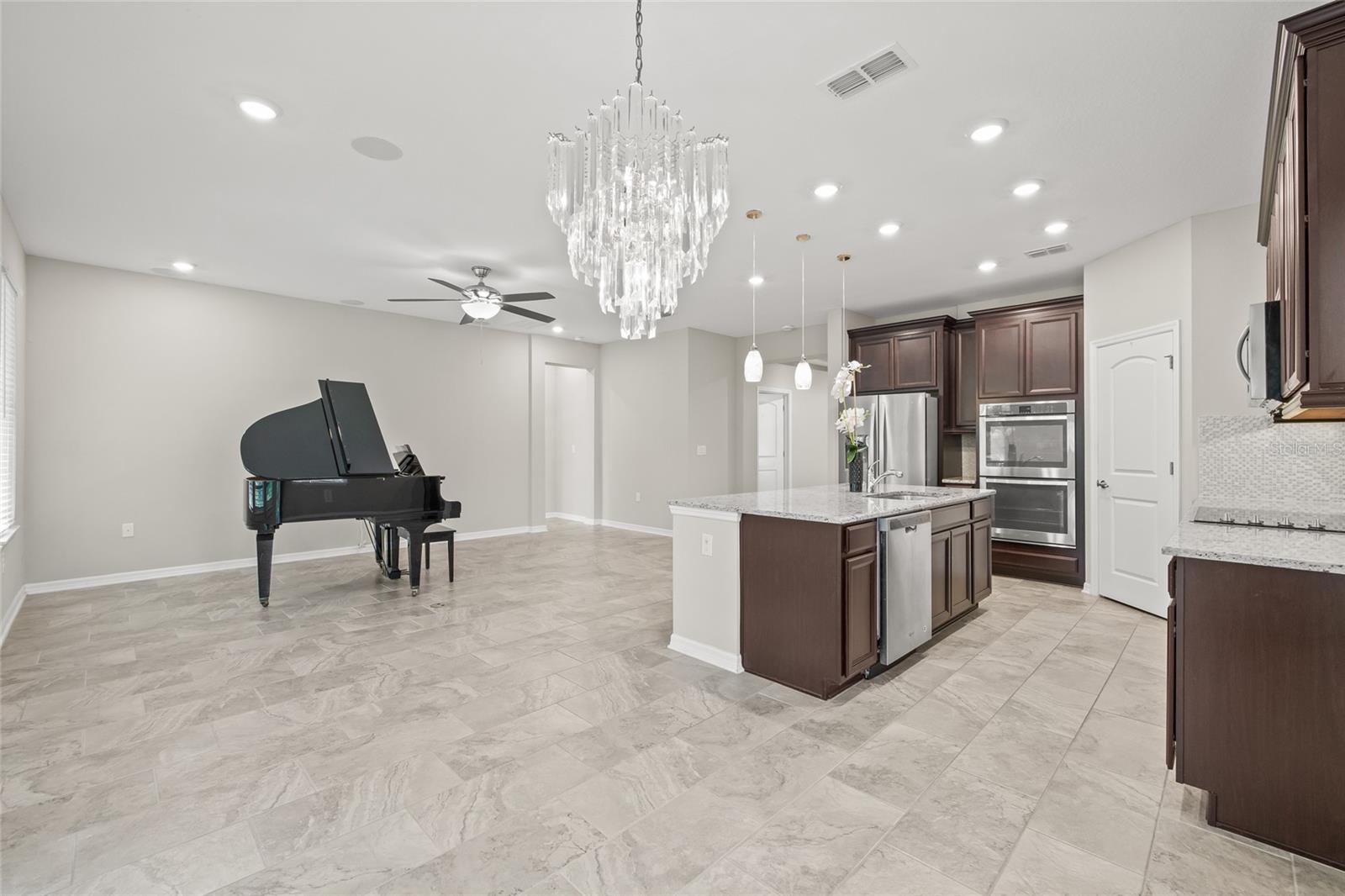 CROSSCREEK PH IA - Residential Lease