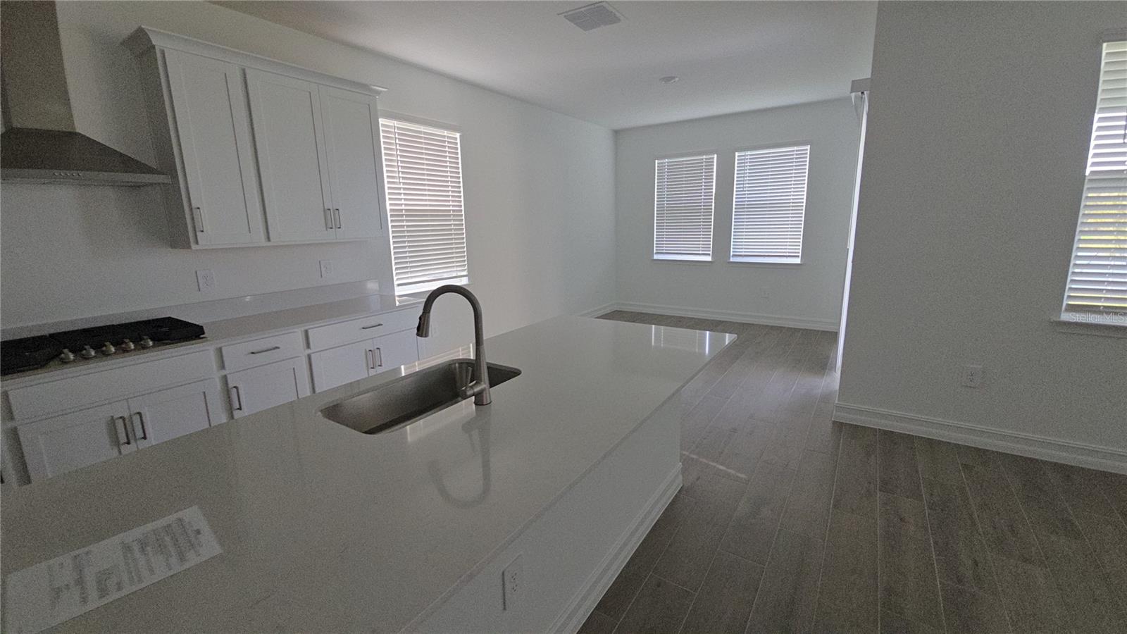 STONEGATE PRESERVE - Residential Lease