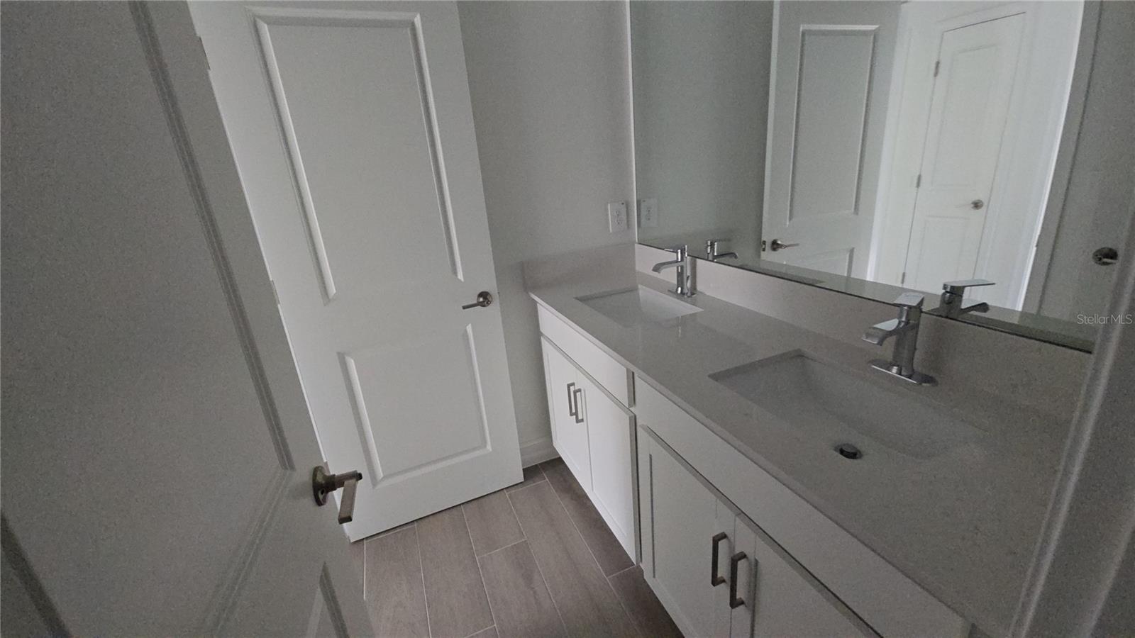 STONEGATE PRESERVE - Residential Lease