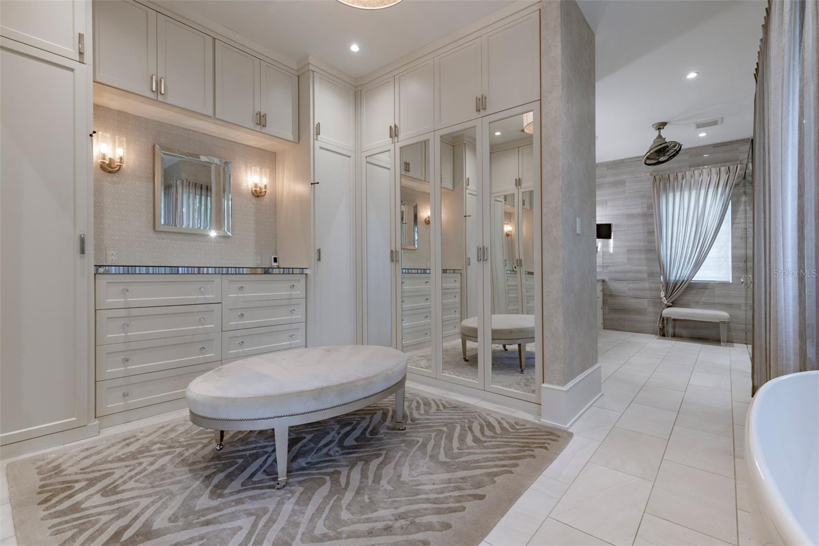 PARK LAKE/HIGHLAND NEIGHBORHOOD ASSOCIATION,INC. - Residential