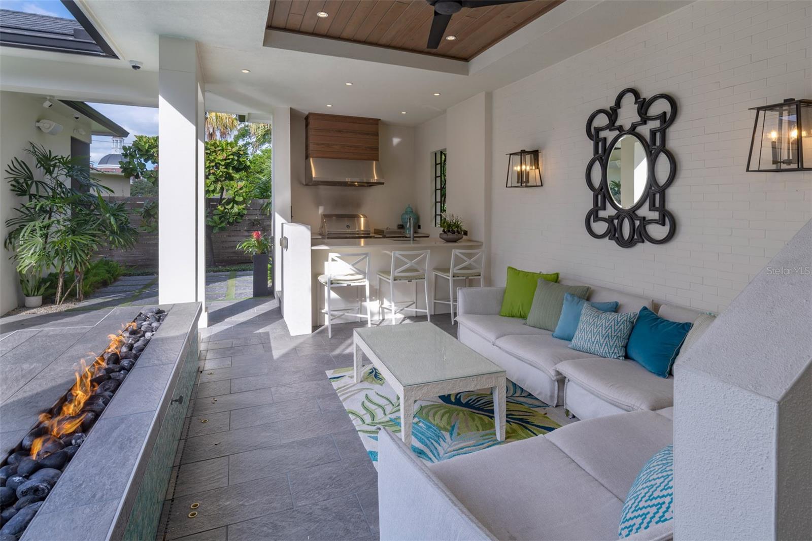 PARK LAKE/HIGHLAND NEIGHBORHOOD ASSOCIATION,INC. - Residential