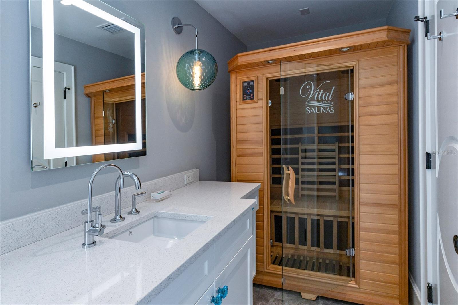 PARK LAKE/HIGHLAND NEIGHBORHOOD ASSOCIATION,INC. - Residential