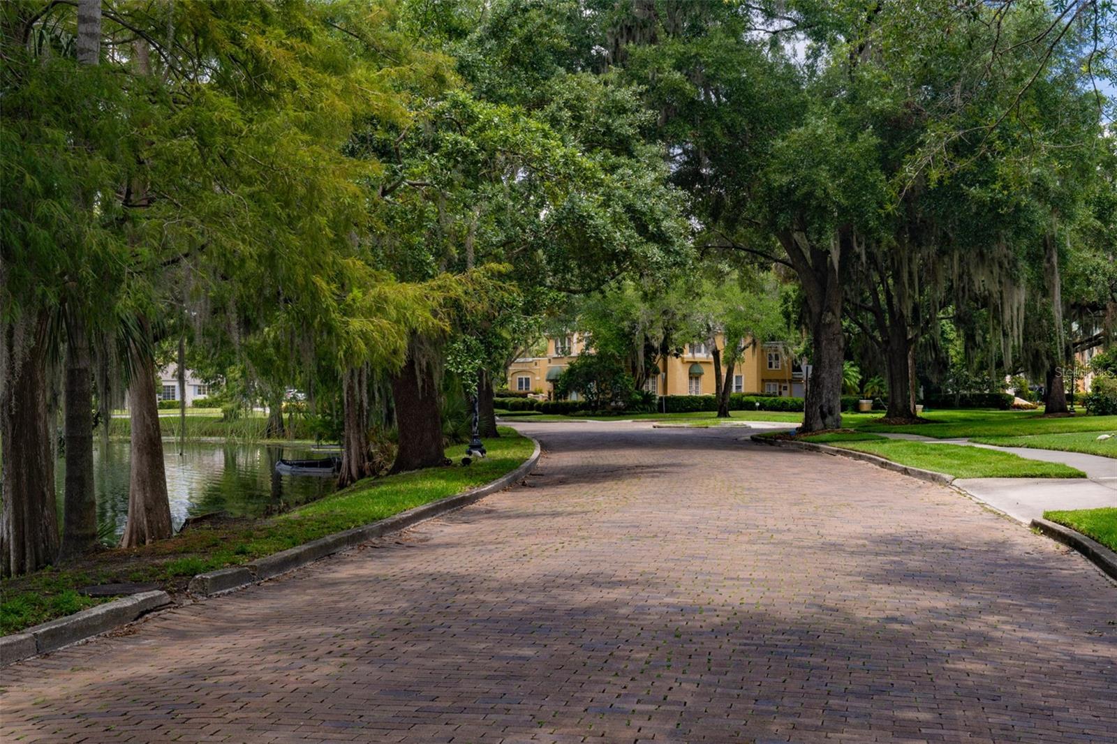 PARK LAKE/HIGHLAND NEIGHBORHOOD ASSOCIATION,INC. - Residential