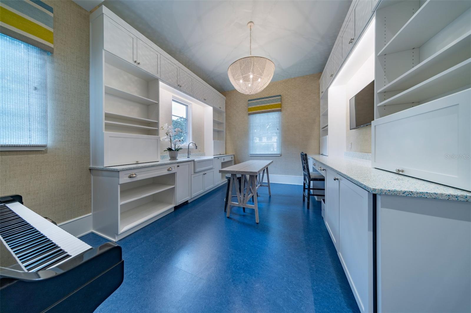 PARK LAKE/HIGHLAND NEIGHBORHOOD ASSOCIATION,INC. - Residential