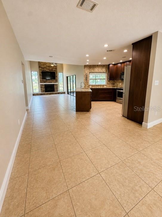 3109 RESEDA COURT