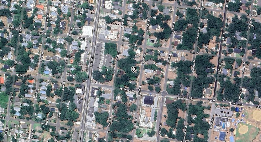 Photo of 425 S 10th Street, Fernandina Beach, FL 32034 (MLS # A4668058)
