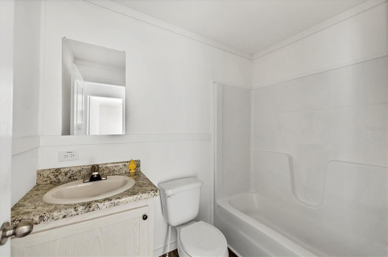 HOLIDAY MOB ESTATE - Residential