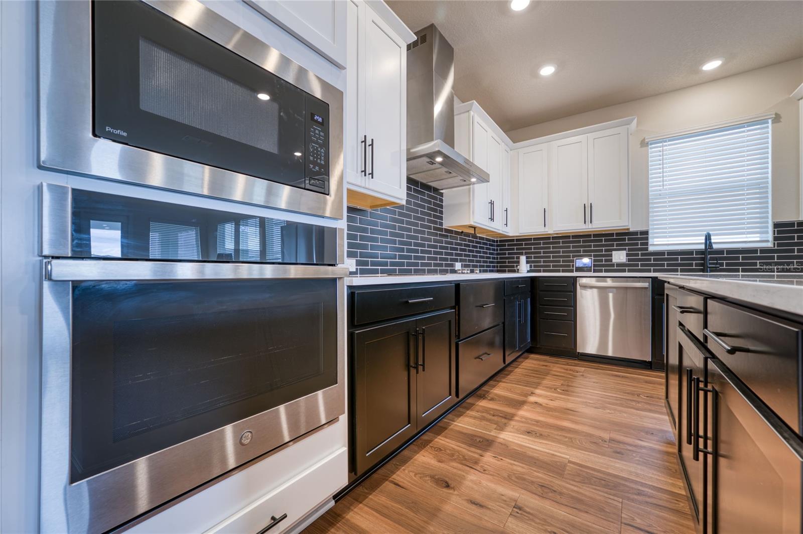 JOHNS LK NORTH - Residential