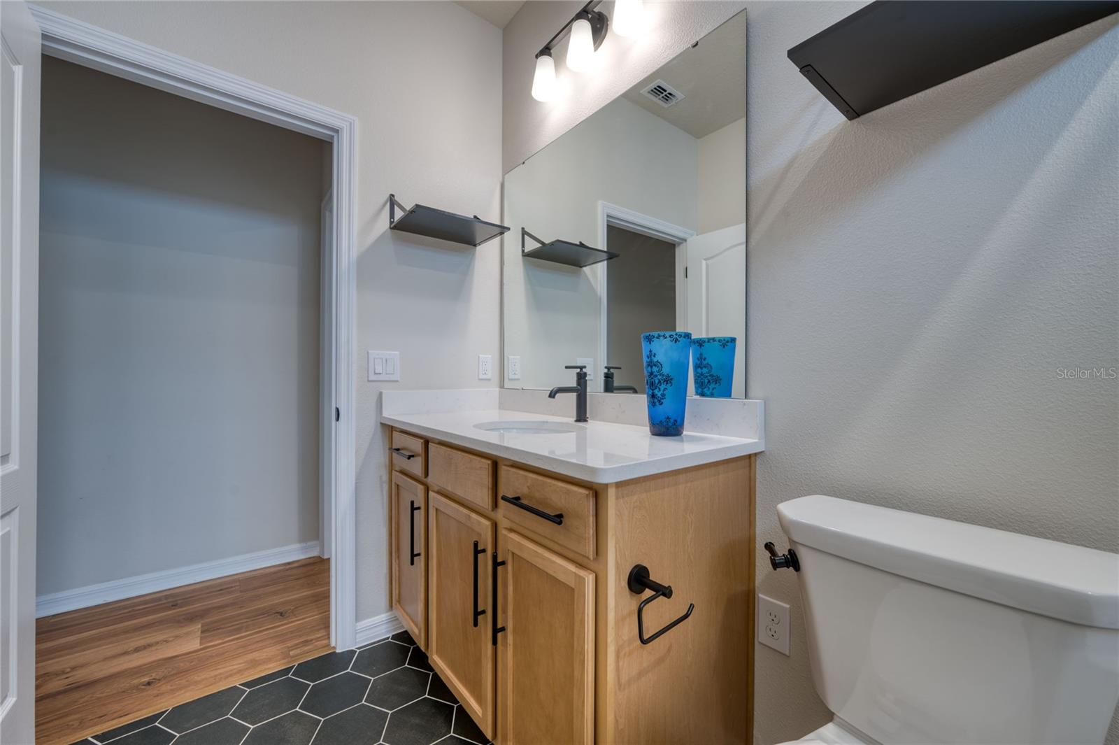 JOHNS LK NORTH - Residential