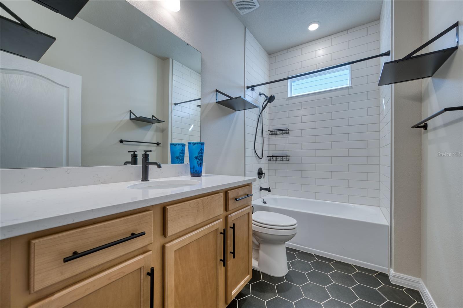 JOHNS LK NORTH - Residential