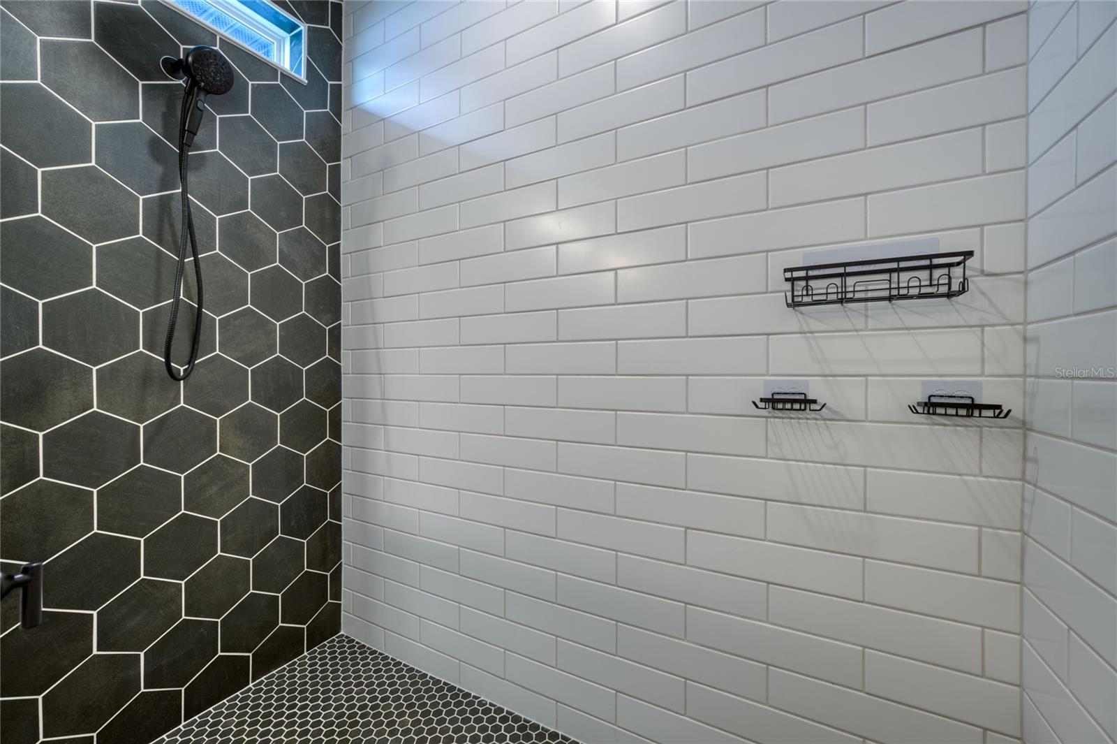 JOHNS LK NORTH - Residential