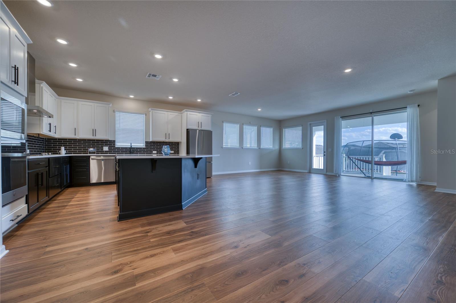 JOHNS LK NORTH - Residential