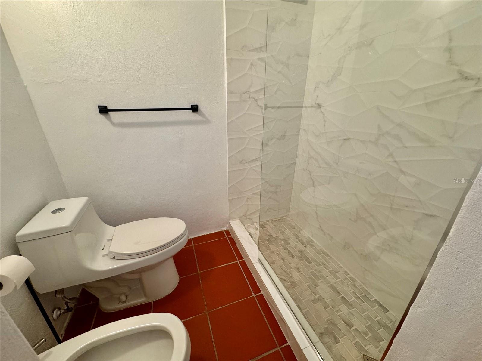 LAS VILLAS EN PALMAS I - Residential Lease