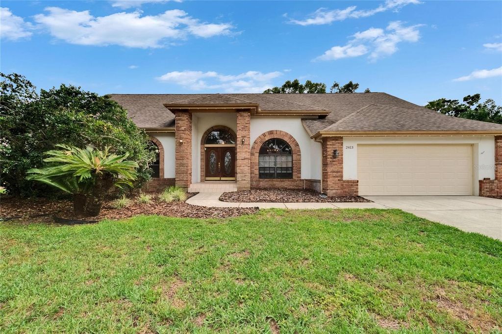 Photo of 2413 Buckhorn Run Drive, Valrico, FL 33596 (MLS # TB8383080)