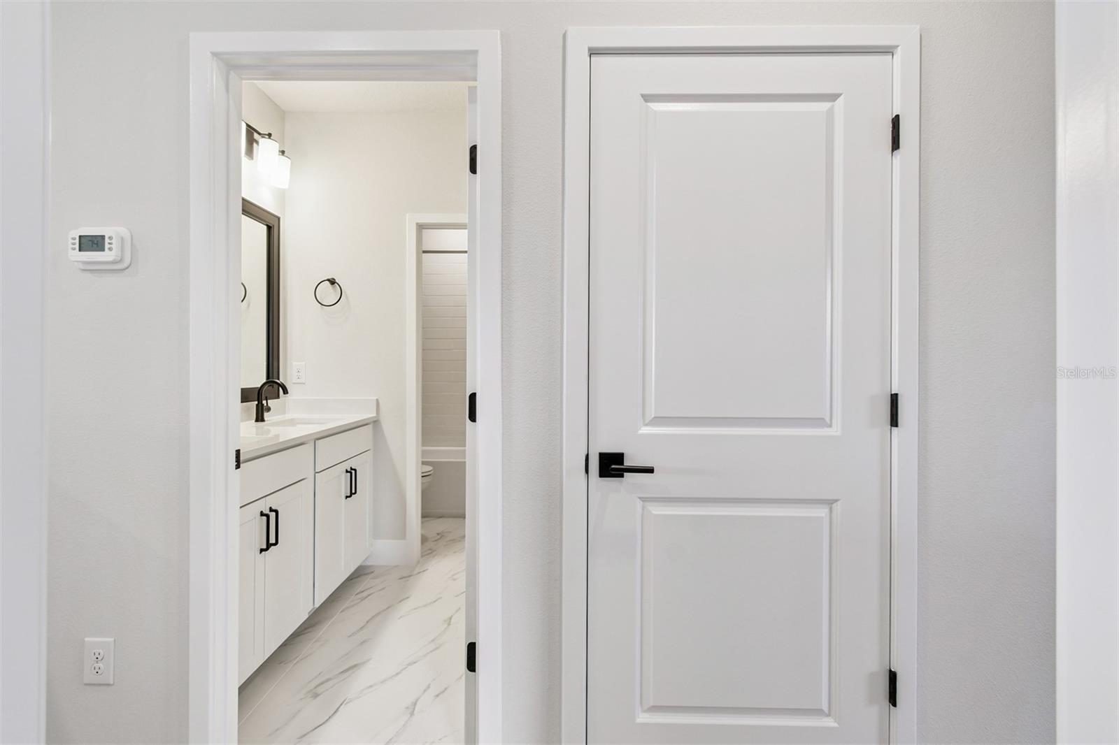 EMERALD LANDING AT WATERSIDE - Residential