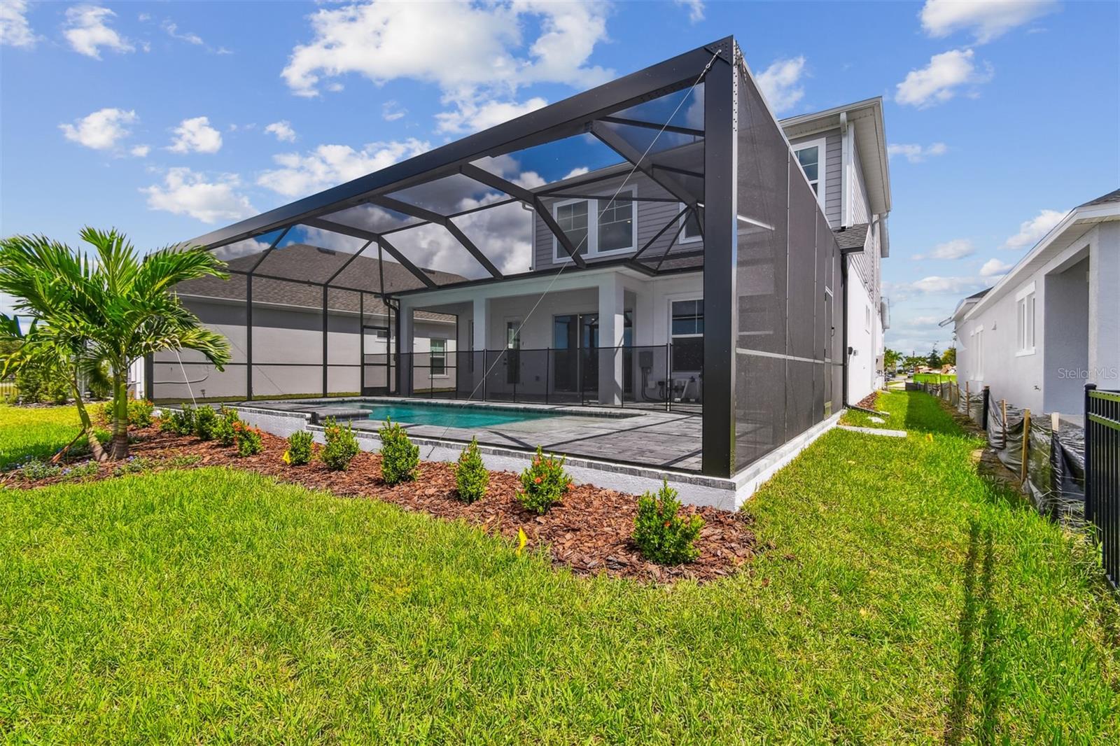 EMERALD LANDING AT WATERSIDE - Residential