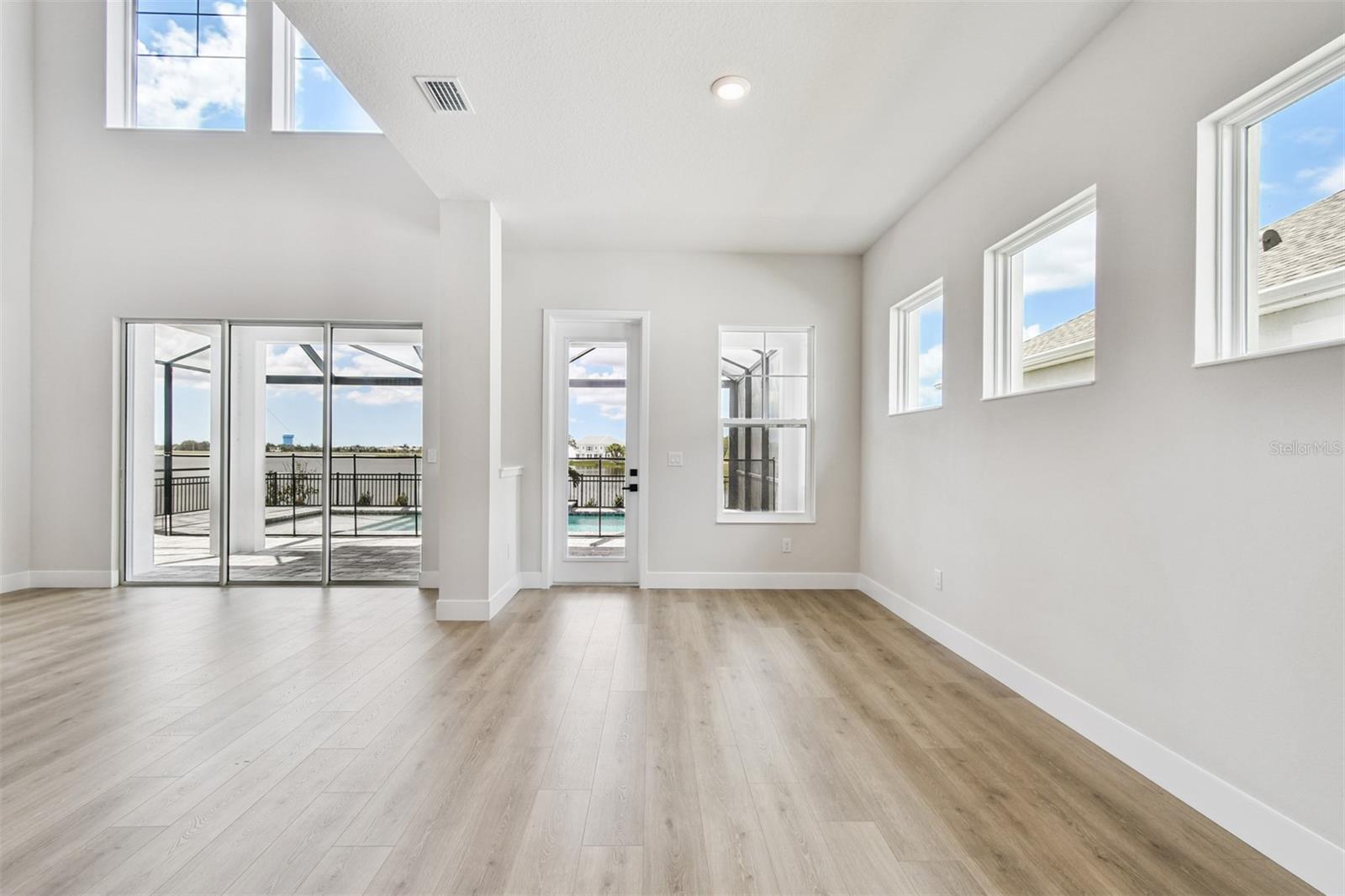 EMERALD LANDING AT WATERSIDE - Residential