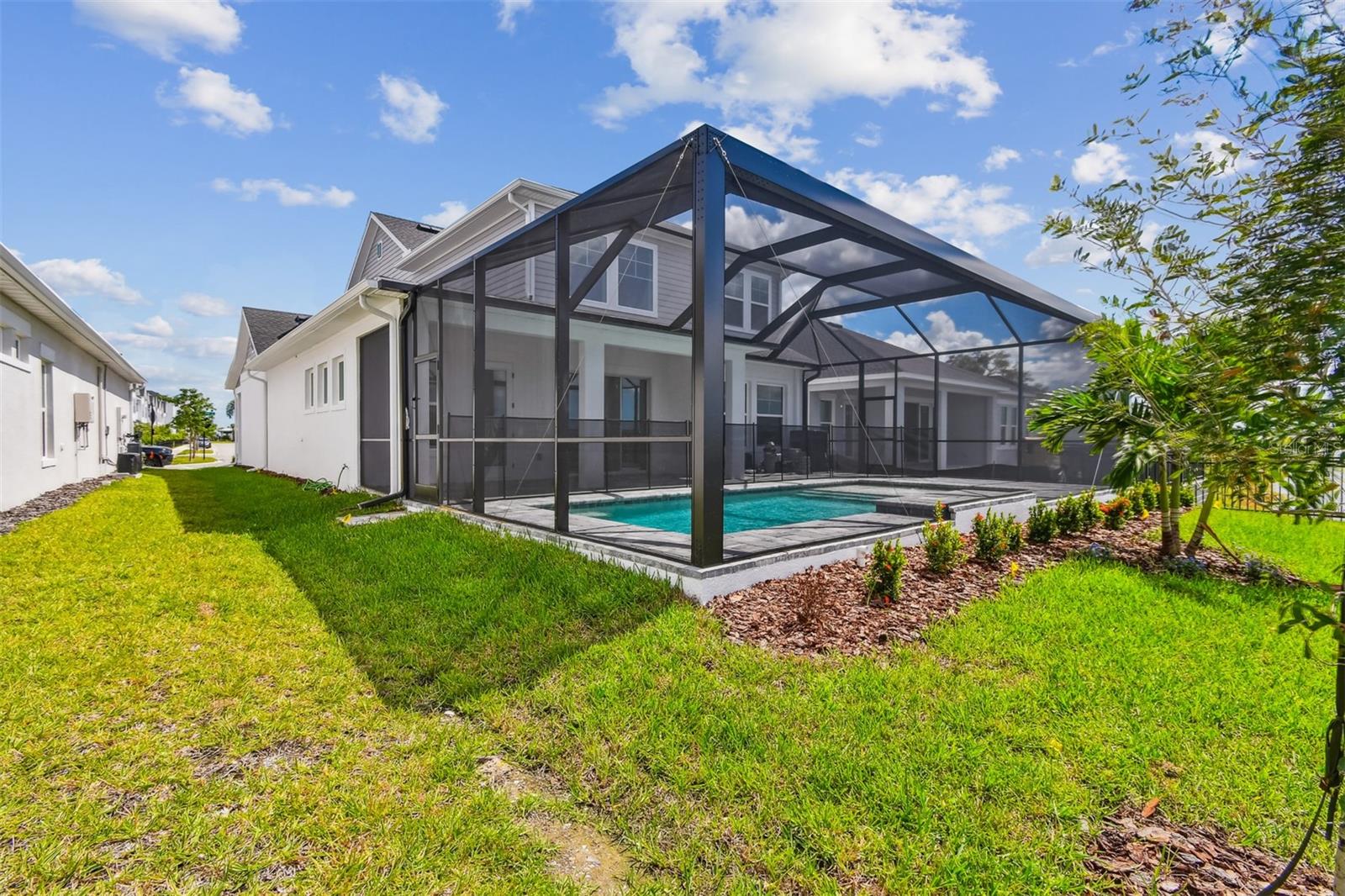 EMERALD LANDING AT WATERSIDE - Residential